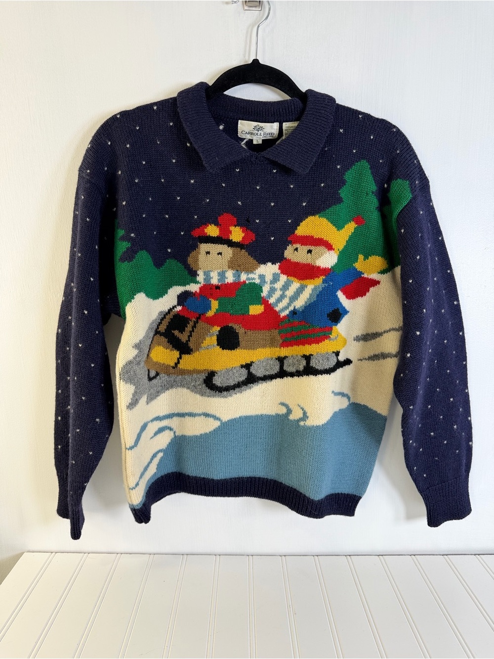 Rare Vintage Women’s 100% Wool Novelty Sledding Scene Navy Sweater w/Collar Sz L